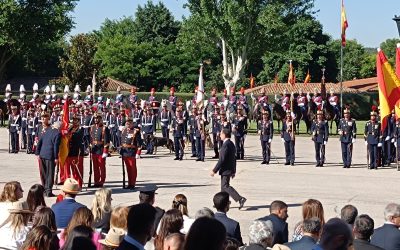 Varios miembros de ACIME renuevan su Juramento a la Bandera para conmemorar nuestro 35 aniversario