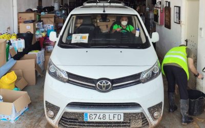 Gustavo Molina, atleta con discapacidad de ACIME, colabora con los afectados por la DANA